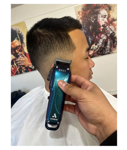 Máquina de Cortar Cabelo Andis Envy® Li Cordless Galaxy